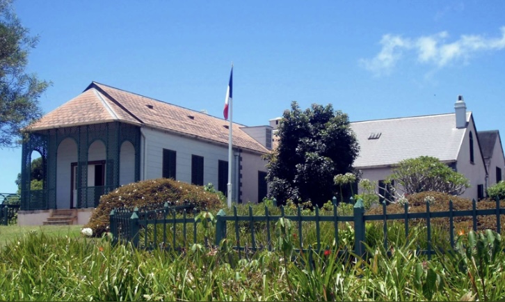 LONGWOOD HOUSE